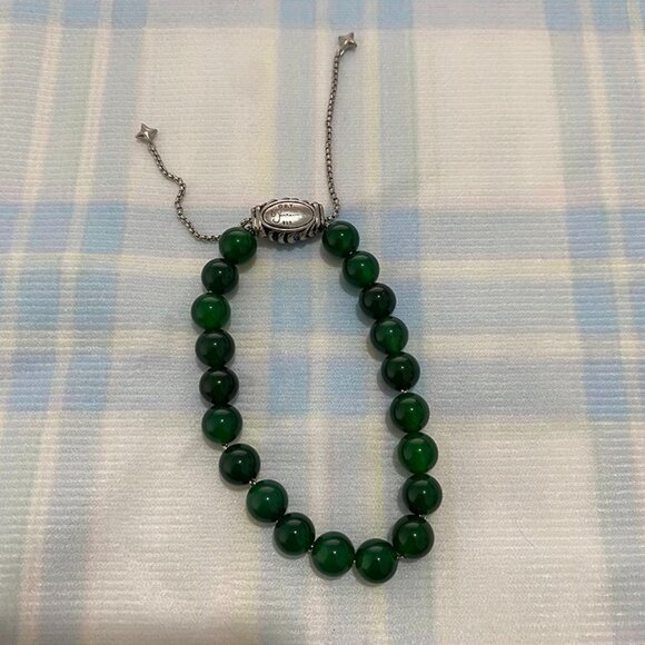 Dark Green Beads Strung Into An Oval Plaque With A Silver Chain Star BraceletDa - Picture 1 of 5